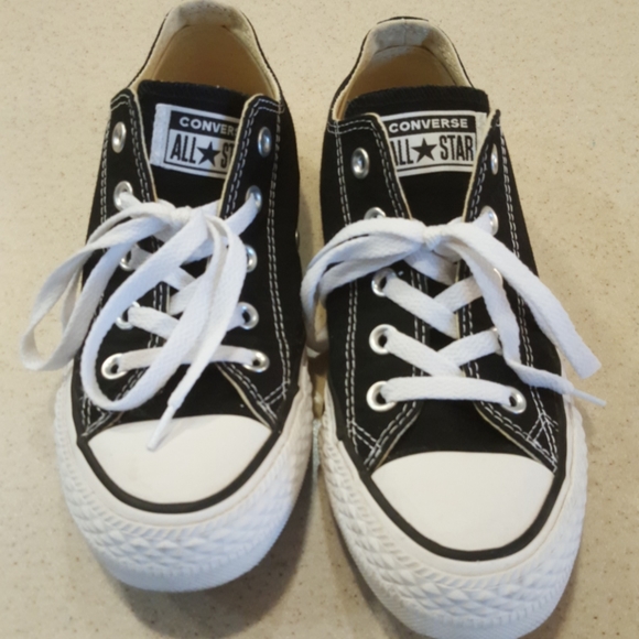 mens size 4 converse
